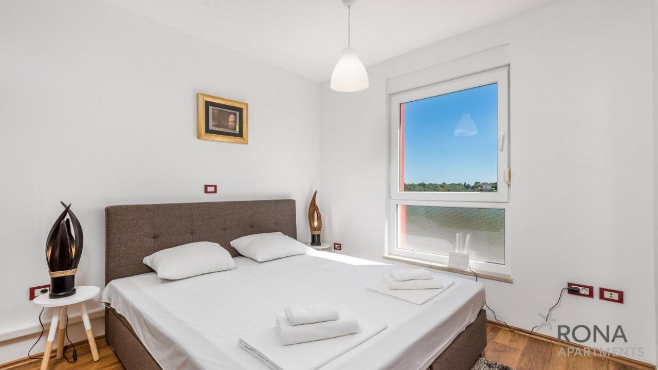 Rona Apartment Denis ウマグ エクステリア 写真